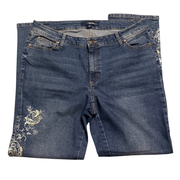 Denim 24/7 Embroidered Jeans Size 14W Boho Y2K Cottagecore Dark Wash Chic - Picture 3 of 5